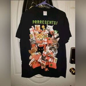 DEC. 25th Cats With Prrresents Christmas T-Shirt (L)